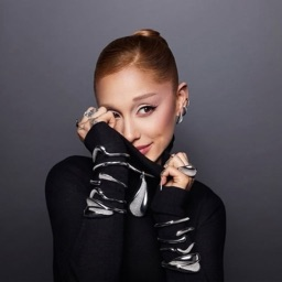 Discovery icon for Ariana Grande ݂݂ ۫ ꕤ Discord server